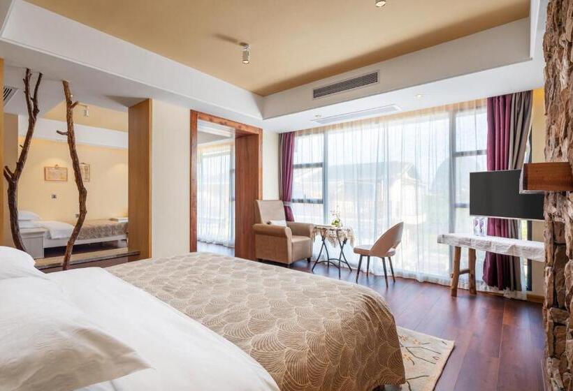 ホテル Guilin Village Creek Inn  Free Shuttle Bus To Train Railway Station Over 3 Nights One Way