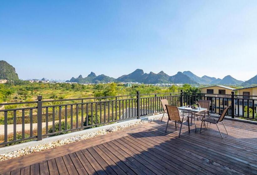 ホテル Guilin Village Creek Inn  Free Shuttle Bus To Train Railway Station Over 3 Nights One Way