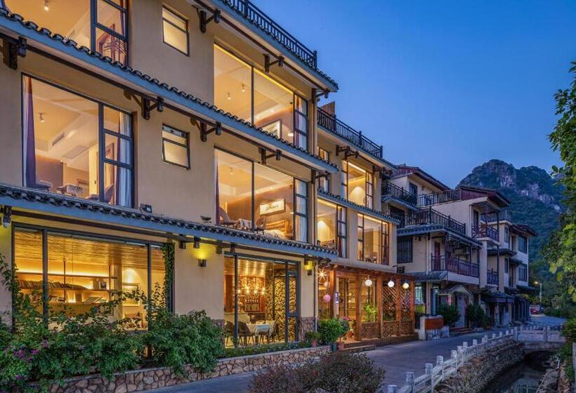 ホテル Guilin Village Creek Inn  Free Shuttle Bus To Train Railway Station Over 3 Nights One Way