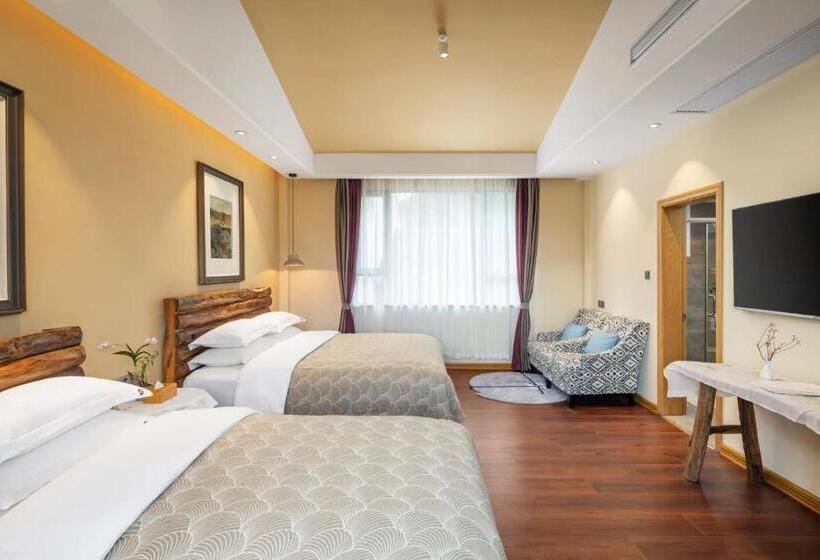 ホテル Guilin Village Creek Inn  Free Shuttle Bus To Train Railway Station Over 3 Nights One Way