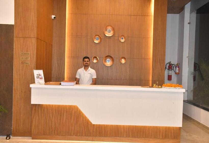 فندق Hhw Buddha Lineage