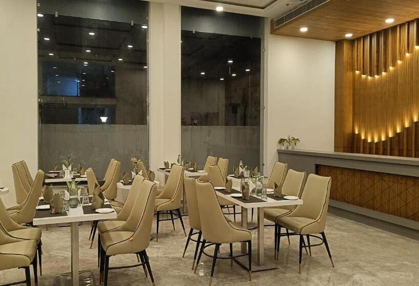 فندق Hhw Buddha Lineage