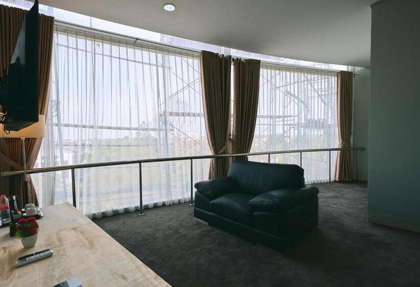 هتل Horison Tc Upi Serang