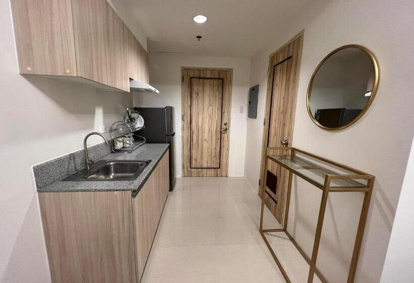 ホテル Inspiria Tower Condominium 1911