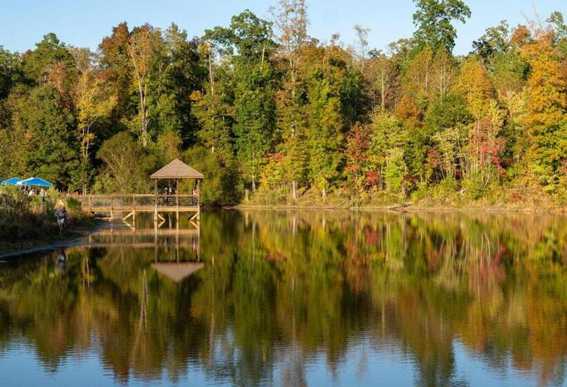 Отель Juneberry Ridge