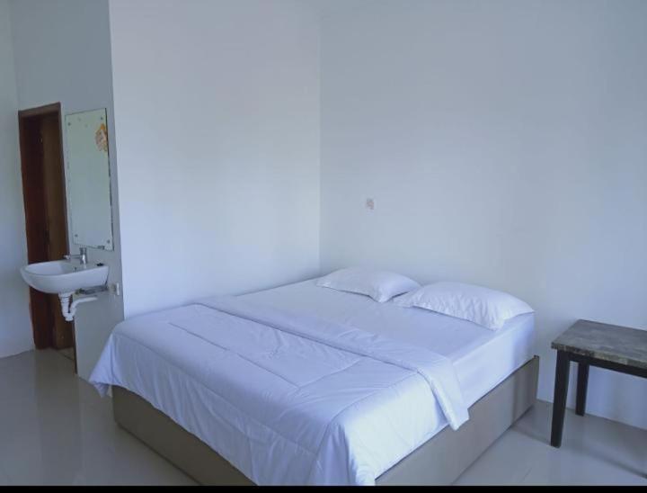 ホテル Kirai House Pantai Madasari Beach Front View