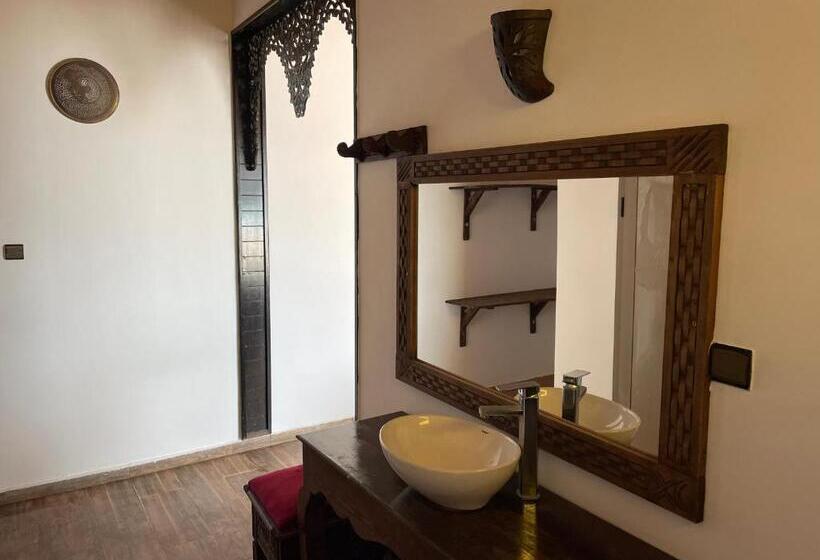 ホテル La Merveiille Guest House