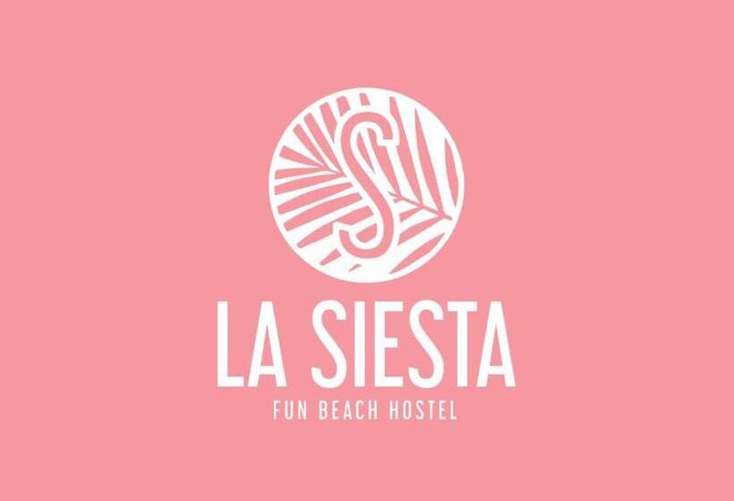 فندق La Siesta Hostel