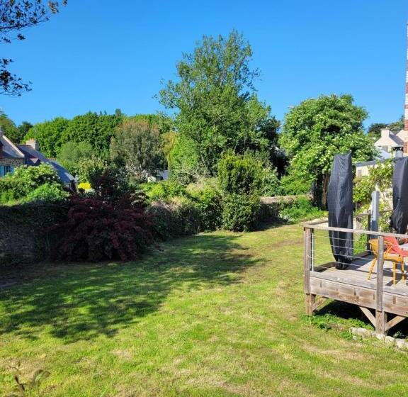 فندق Le Petit Montmartre