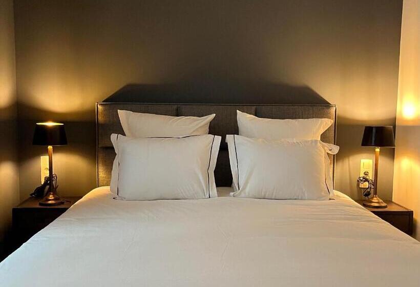 בית מלון כפרי Le Vieux Cèdre Grand Place