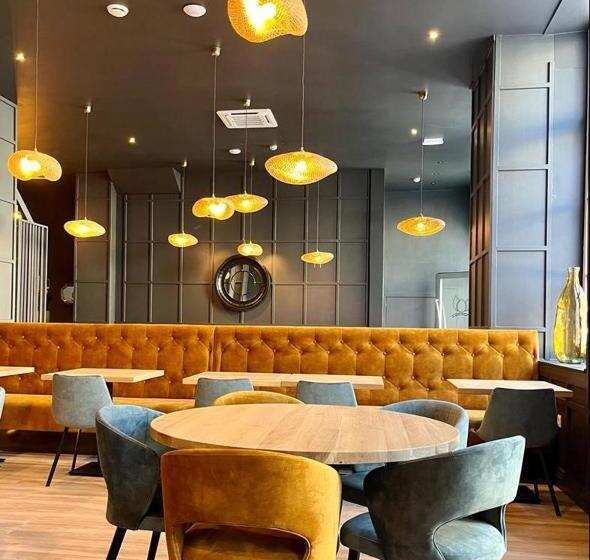 בית מלון כפרי Le Vieux Cèdre Grand Place