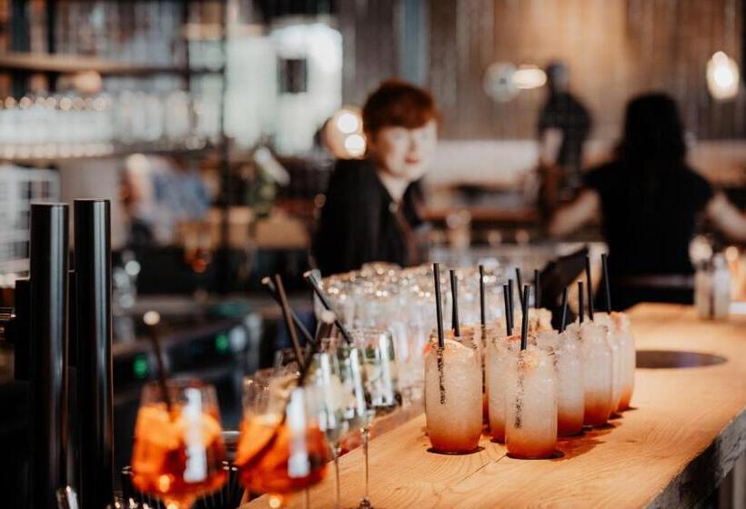 בית מלון כפרי Loxone Campus