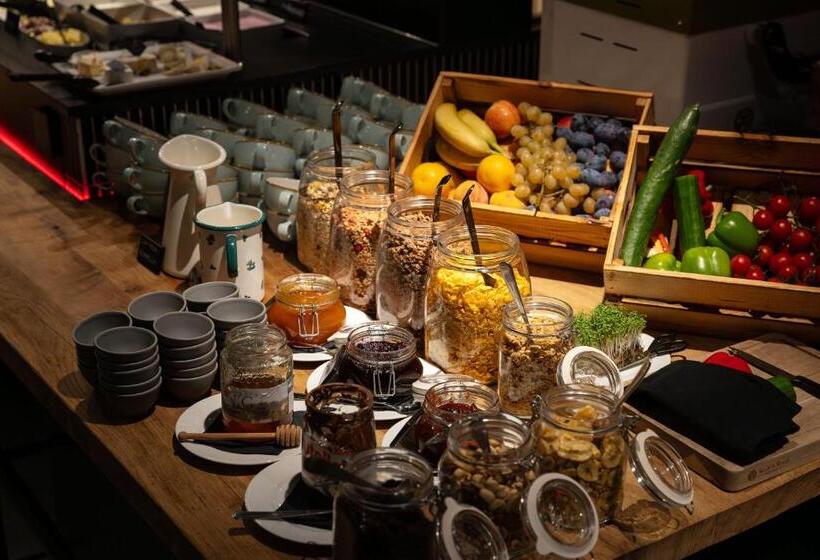 בית מלון כפרי Loxone Campus