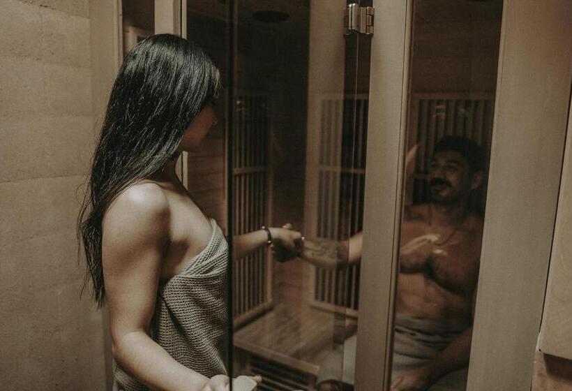 ホテル Mira Earth Studios