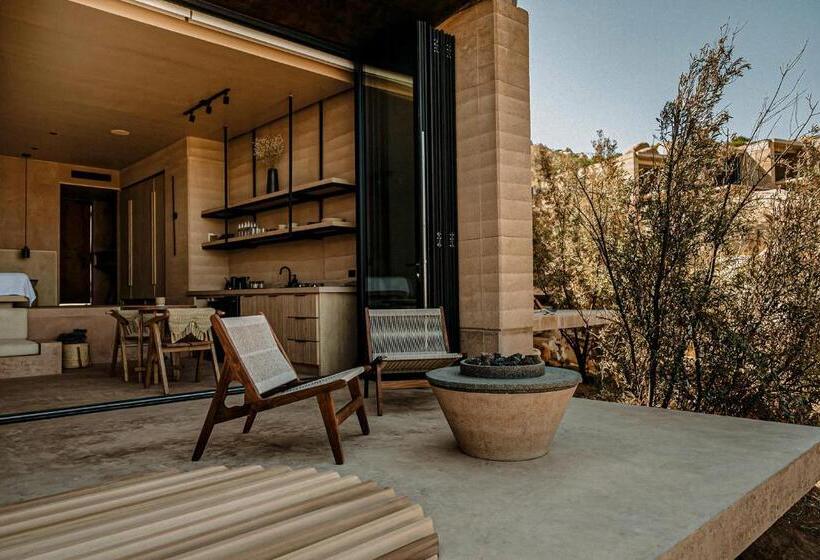 ホテル Mira Earth Studios