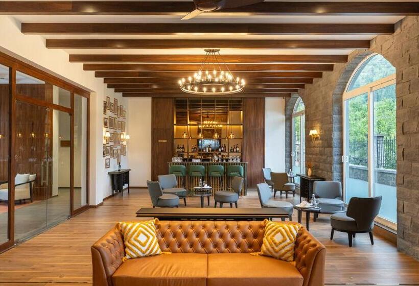 هتل Nivasana Manali   A Luxury Boutique