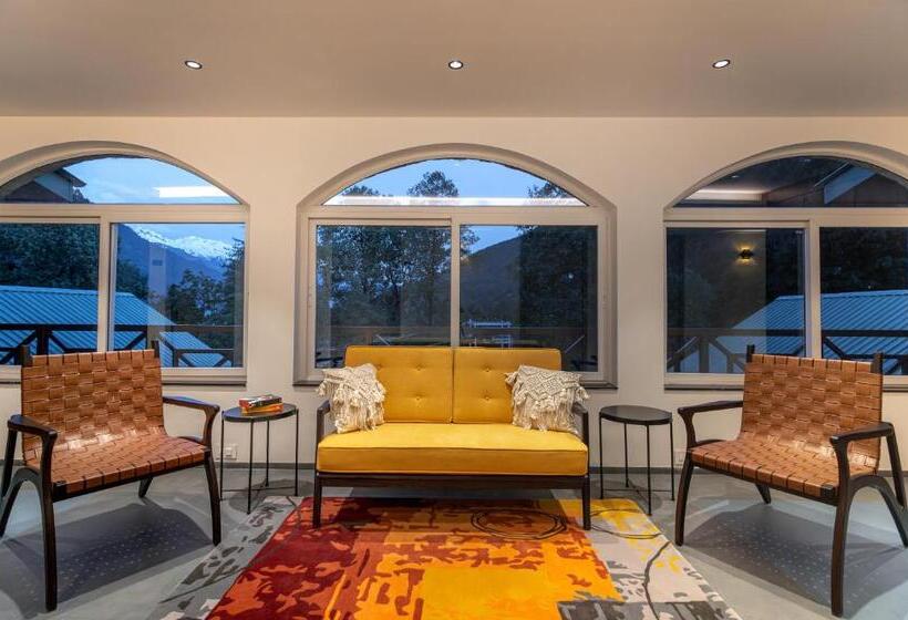 هتل Nivasana Manali   A Luxury Boutique