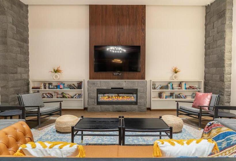 هتل Nivasana Manali   A Luxury Boutique