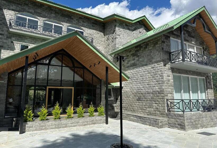 هتل Nivasana Manali   A Luxury Boutique