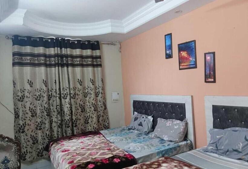 ホテル Oyo 81343 Palm Guest House