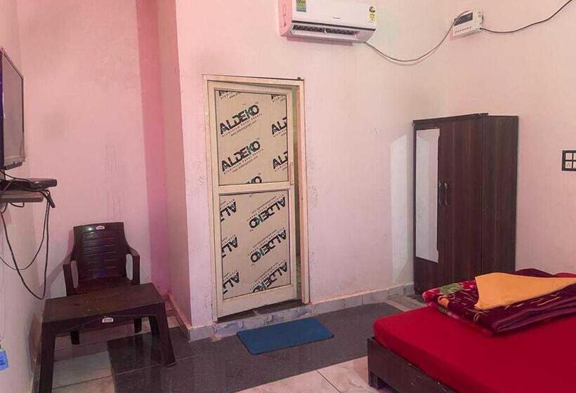 Hotel Oyo 81348 Hare Krishna Oyo