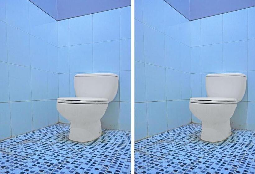 酒店 Oyo 92704 Pondok Bunga Lily