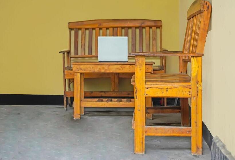 호텔 Oyo 92704 Pondok Bunga Lily