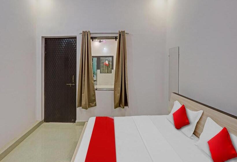 Отель Oyo Flagship 81203 New Meeranjay Mansion