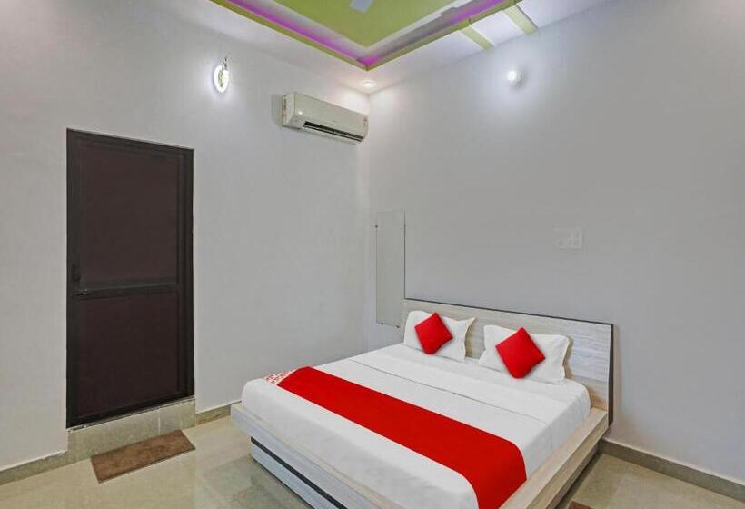 Отель Oyo Flagship 81203 New Meeranjay Mansion