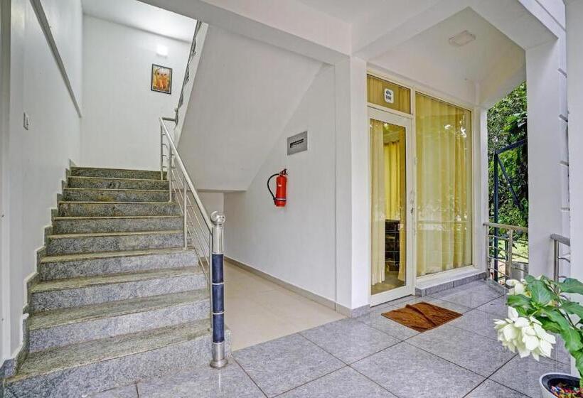 فندق Oyo Flagship 81260 Star Lights