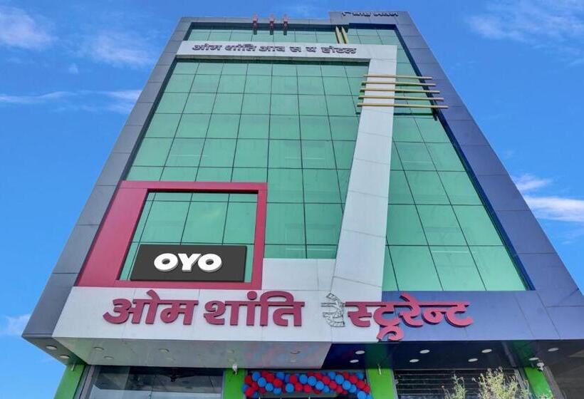 호텔 Oyo Flagship 81277 Om Shanti Aavashiya