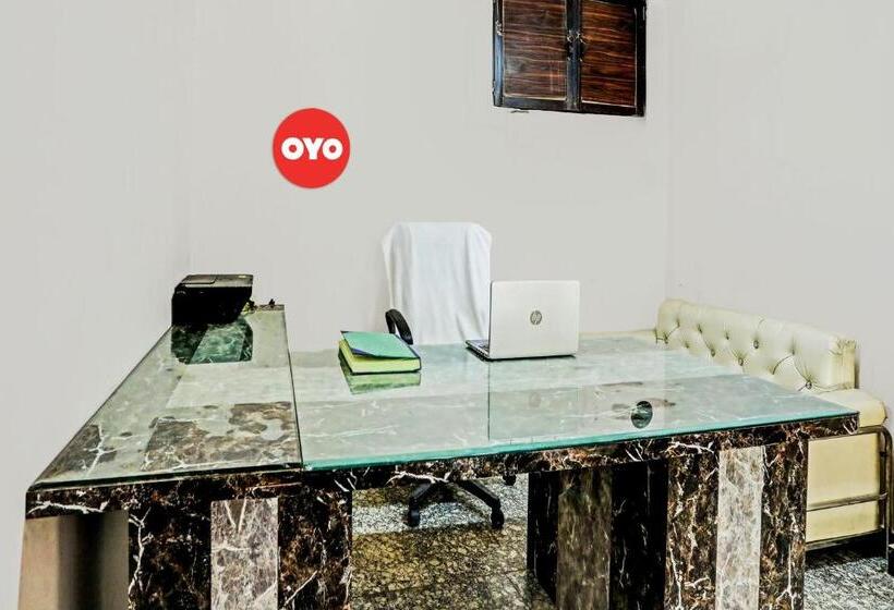 ホテル Oyo Flagship Krishna Galaxy