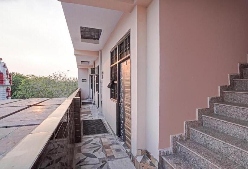 ホテル Oyo Flagship Moon Star Residency