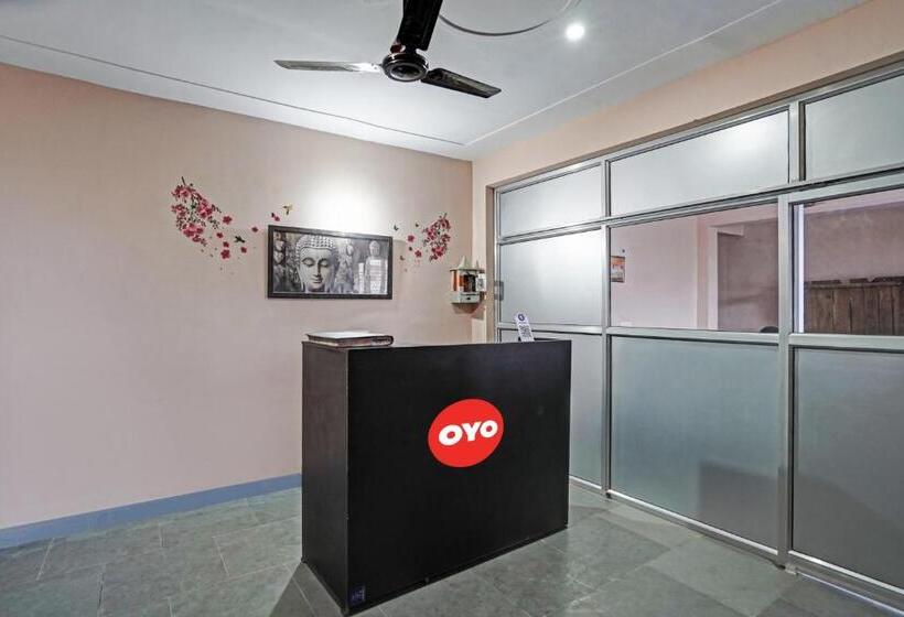 ホテル Oyo Flagship Moon Star Residency