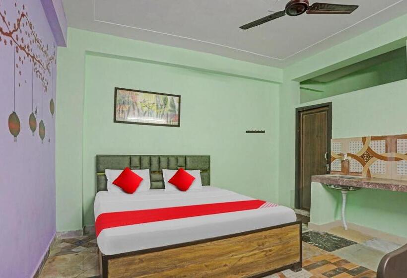 ホテル Oyo Flagship Moon Star Residency