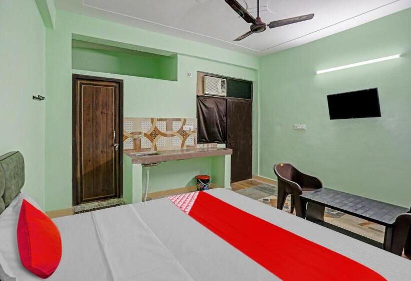 ホテル Oyo Flagship Moon Star Residency