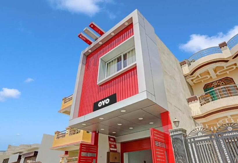 בית מלון כפרי Oyo Flagship Palacio Inn