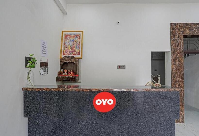 בית מלון כפרי Oyo Flagship Palacio Inn