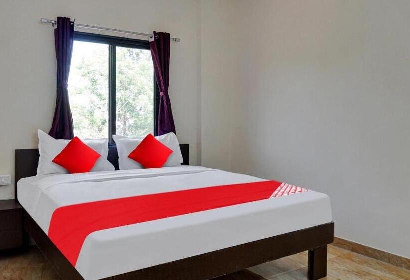 בית מלון כפרי Oyo Flagship Shri Sai Lodging