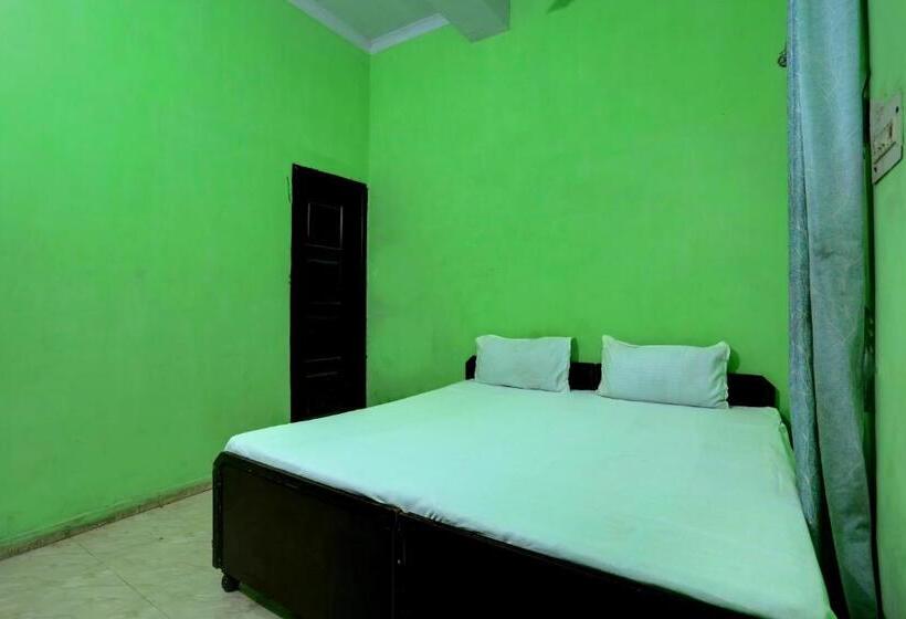 فندق Oyo Lavish Guest House