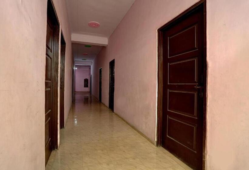 فندق Oyo Lavish Guest House