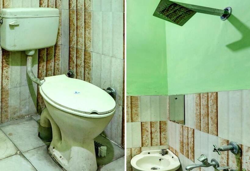 فندق Oyo Lavish Guest House