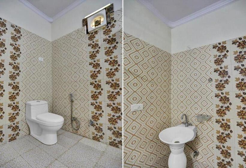 فندق Oyo Lawendra Home Stay