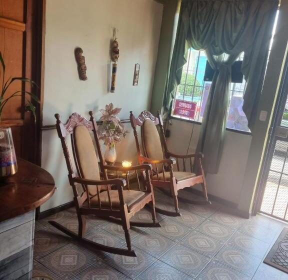 호텔 Paradise Alajuela