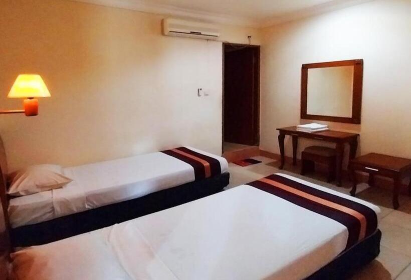 Отель Horison Resort Pondok Layung Anyer