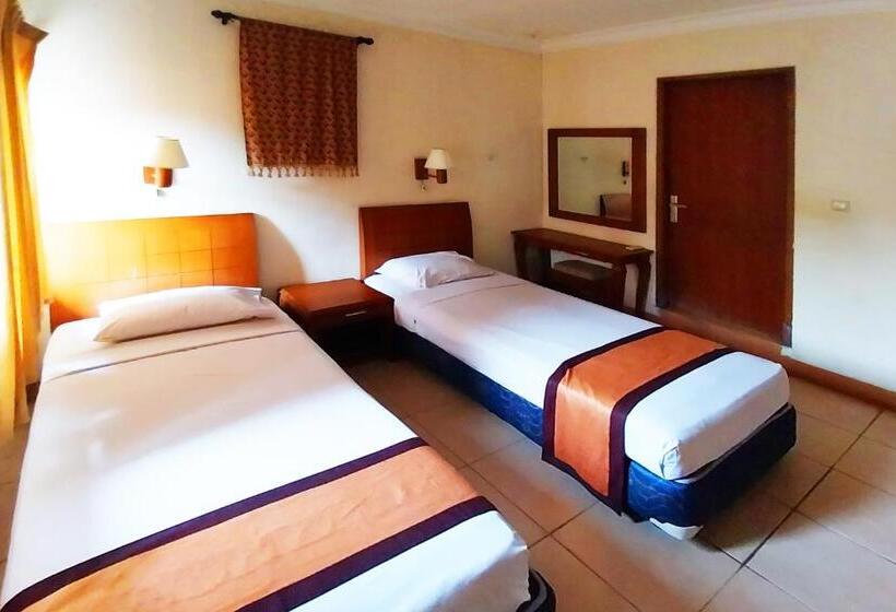 Отель Horison Resort Pondok Layung Anyer