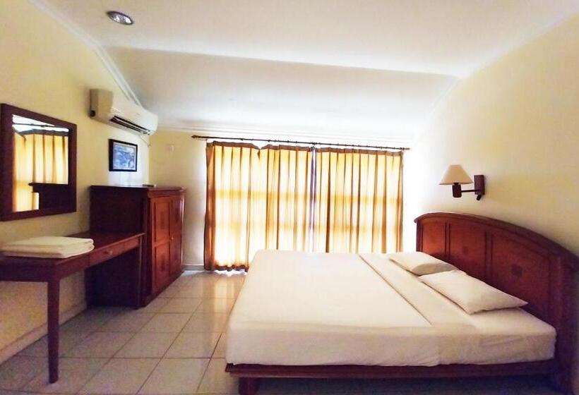 Отель Horison Resort Pondok Layung Anyer