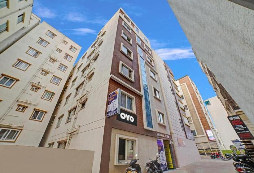 בית מלון כפרי Spot On 81164 San International