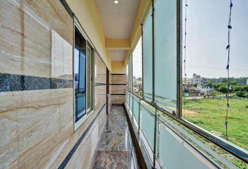 בית מלון כפרי Spot On 81261 Karthik Deluxe