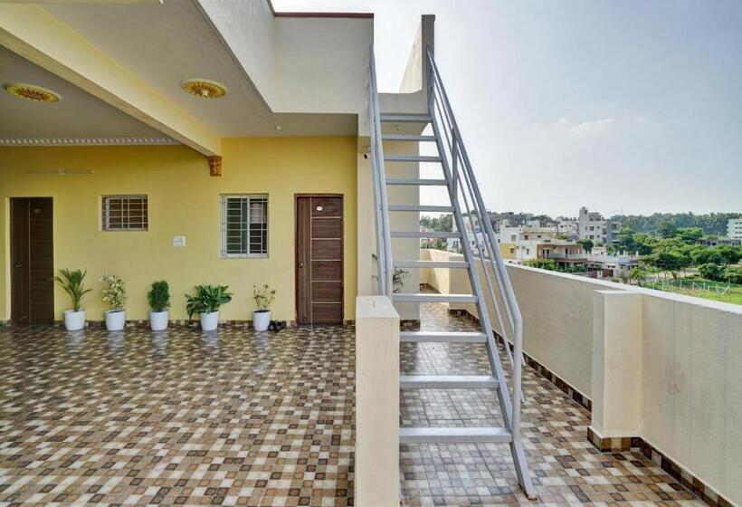 בית מלון כפרי Spot On 81261 Karthik Deluxe